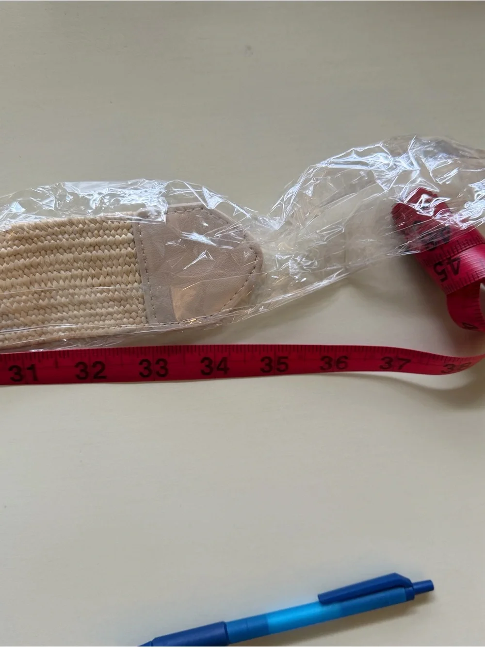 Woven Straw Belt with Tortoiseshell Buckle - Cream